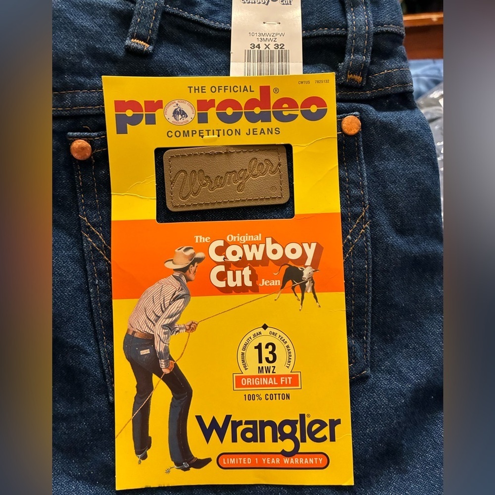 NWT Wrangler Men's Cowboy Cut Original Fit Jean 34 X 32 - Picture 2 of 7